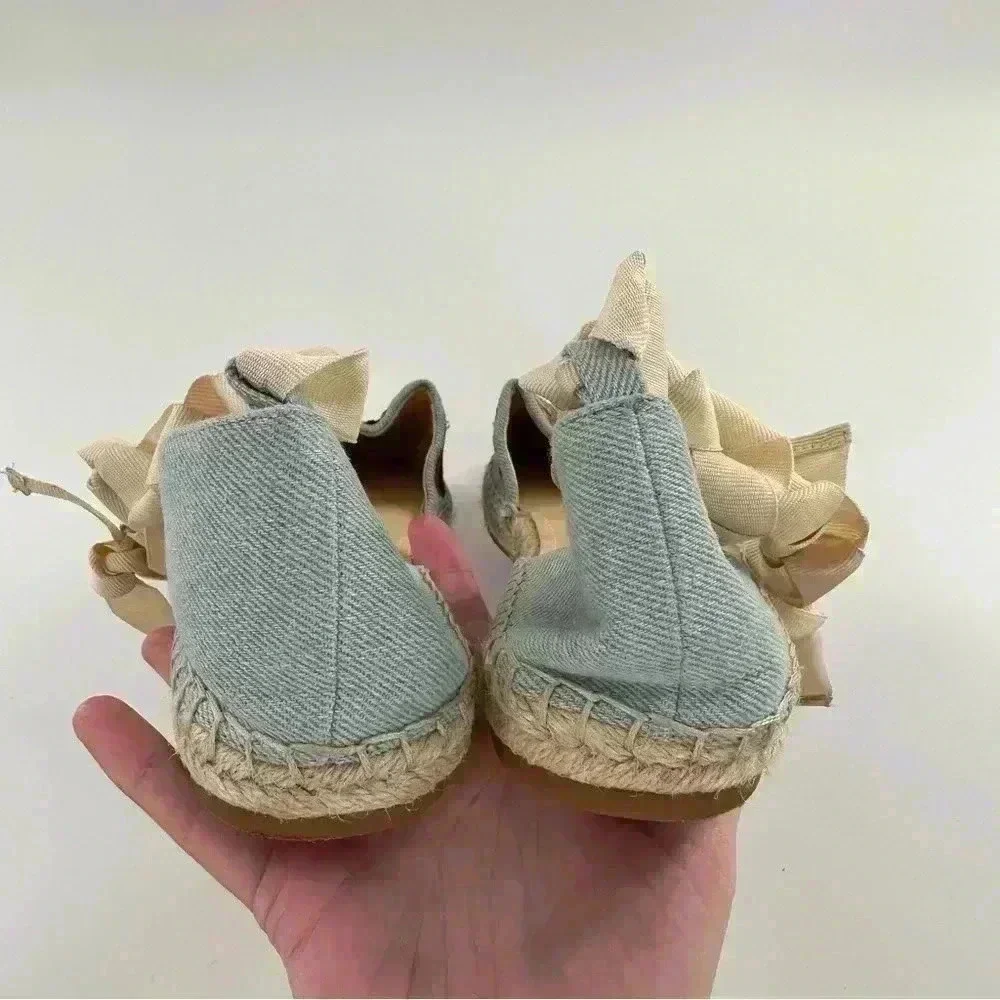 Jessica Simpson Flippo flats size 8.5 38.5 denim floral embroidered espadrilles